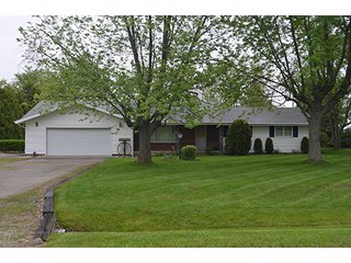 Property photo 1 - REAL ESTATE & PERSONAL PROPERTY AUCTION IN SOUTHEAST ALLEN COUNTY, INDIANA